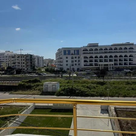 Appart hôtel Arkej Pool *
