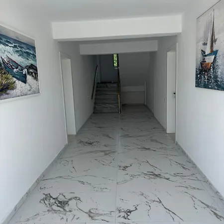 Soleya Pool Golem (Tirana)